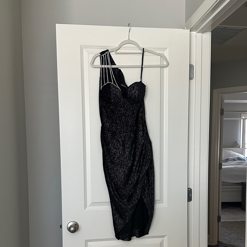 Lavish Alice one shoulder cocktail dress